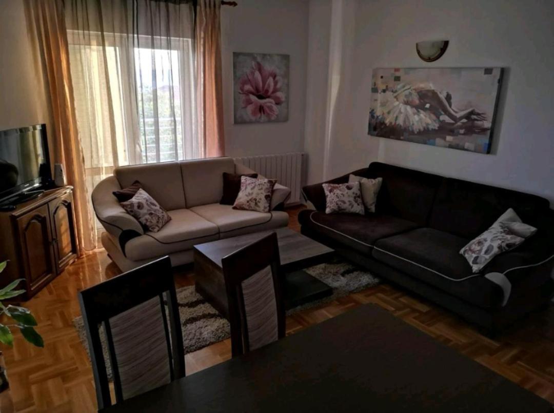 In Apartment Сен Екстериор снимка